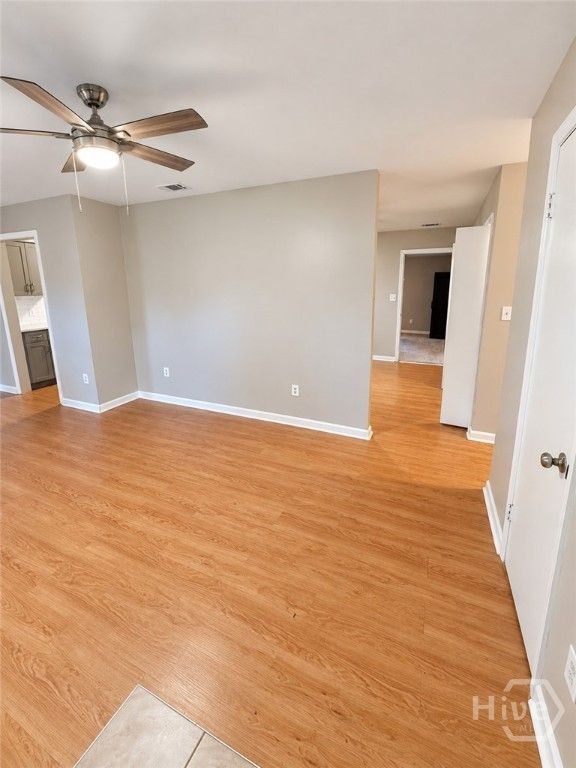 Image 4 of property listing at 118 Lucian Circle, Savannah, GA 31406