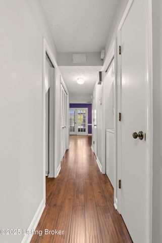 10401 Shelbyville Rd, Louisville, KY 40223