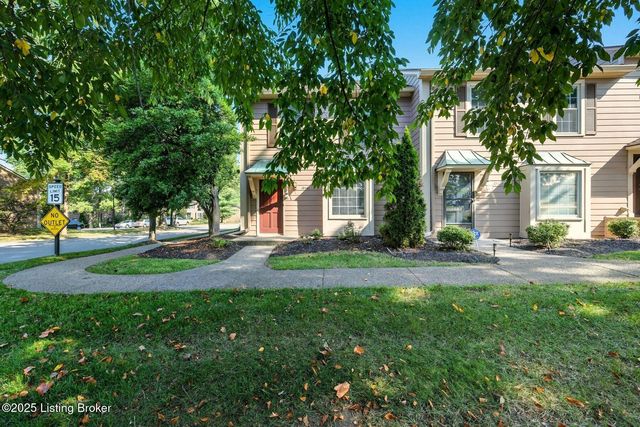 10401 Shelbyville Rd, Louisville, KY 40223