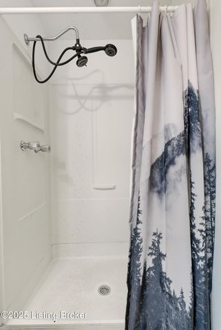 10401 Shelbyville Rd, Louisville, KY 40223