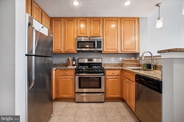 12000 MARKET ST #415, Reston, VA 20190