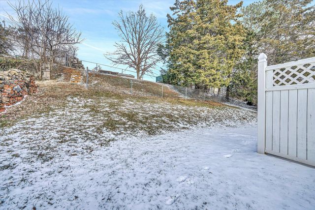 7015 Autumn Wood LN, Roanoke, VA 24019