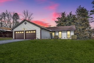7015 Autumn Wood LN, Roanoke, VA 24019