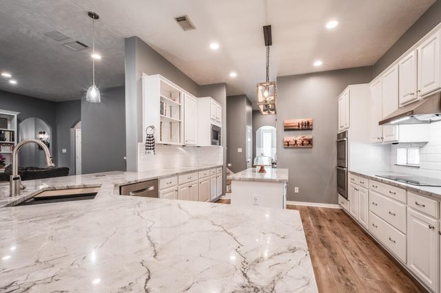 17310 Crescent Canyon Drive, Houston, TX 77095