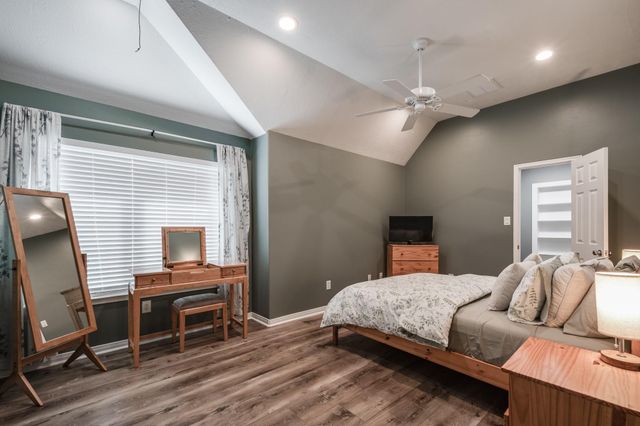 17310 Crescent Canyon Drive, Houston, TX 77095