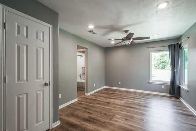 17310 Crescent Canyon Drive, Houston, TX 77095