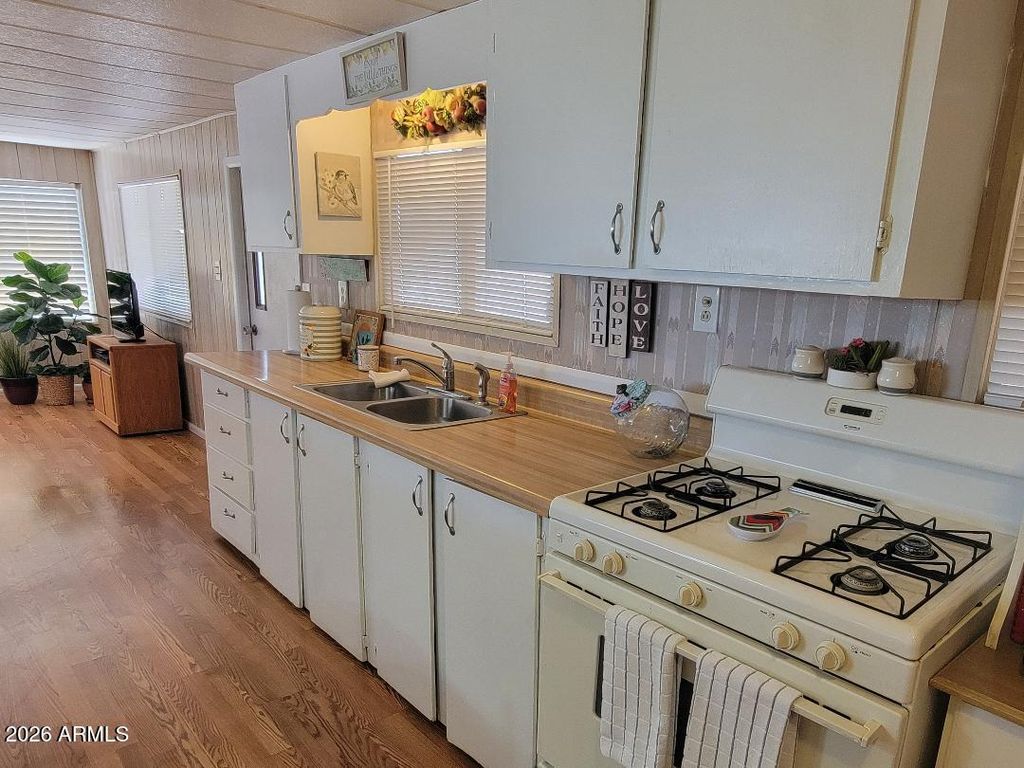 3610 N NORTH DAKOTA Avenue, Florence, AZ 85132 — photo 3