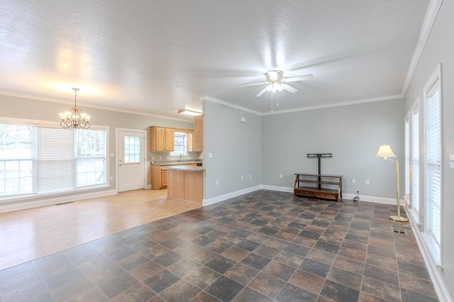 115 N COLLEGE ST, Halls, TN 38040