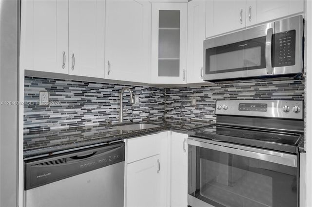 7928 West Dr 606, North Bay Village, FL 33141