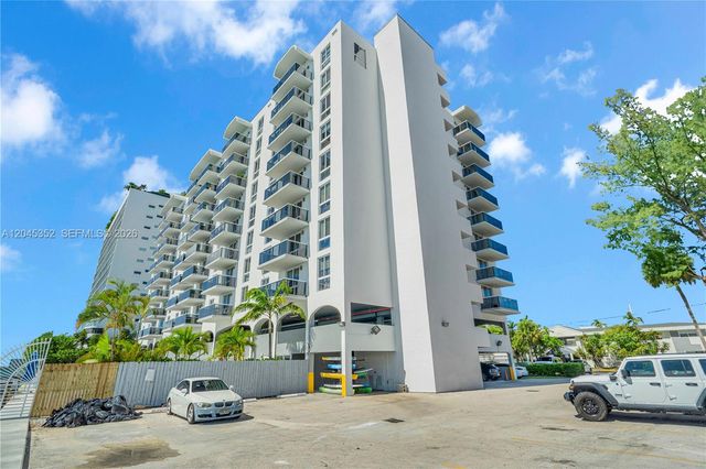 7928 West Dr 606, North Bay Village, FL 33141