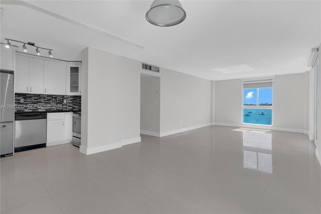7928 West Dr 606, North Bay Village, FL 33141