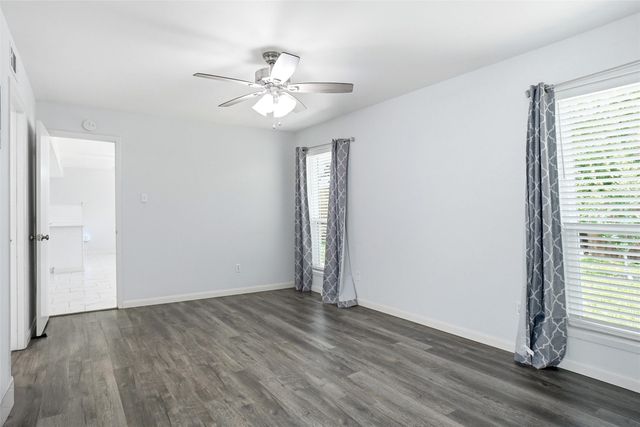 3104 Story Lane, Bedford, TX 76021