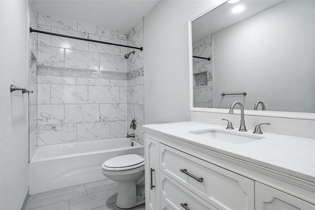 3104 Story Lane, Bedford, TX 76021