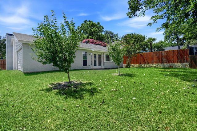 3104 Story Lane, Bedford, TX 76021
