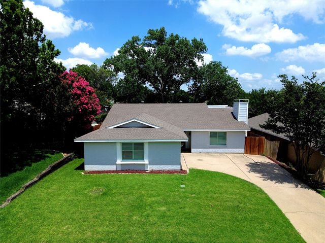 3104 Story Lane, Bedford, TX 76021