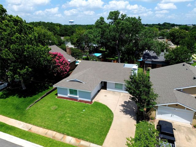 3104 Story Lane, Bedford, TX 76021