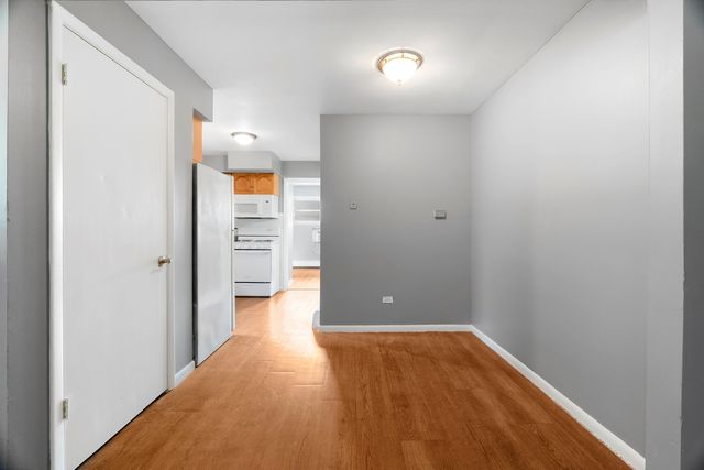 41 King Arthur Court 1, Northlake, IL 60164