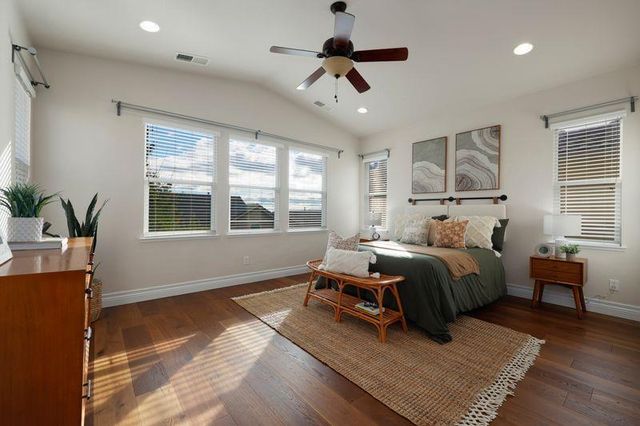 946 Campfire Cir, Rocklin, CA 95765