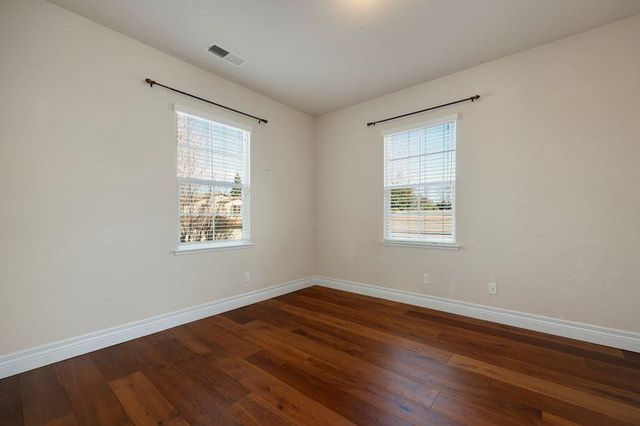 946 Campfire Cir, Rocklin, CA 95765