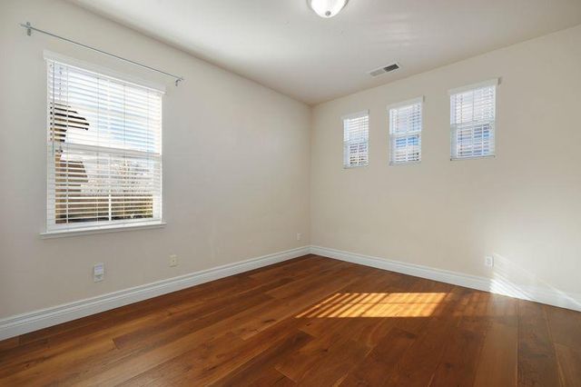 946 Campfire Cir, Rocklin, CA 95765