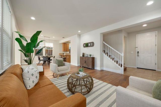 946 Campfire Cir, Rocklin, CA 95765