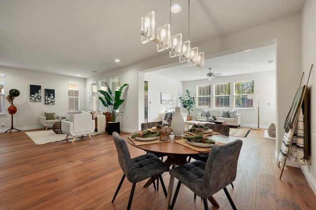 946 Campfire Cir, Rocklin, CA 95765