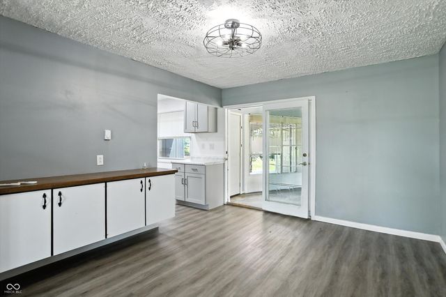 8303 W 400 S, Russiaville, IN 46979