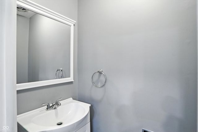 8303 W 400 S, Russiaville, IN 46979