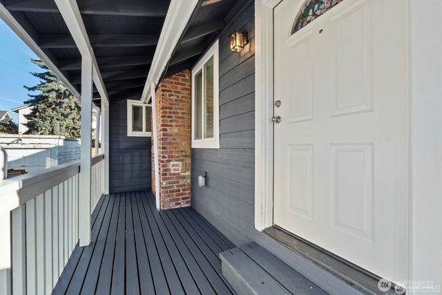 120 N 80th Street, Seattle, WA 98103