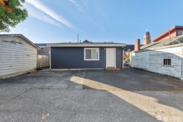 120 N 80th Street, Seattle, WA 98103