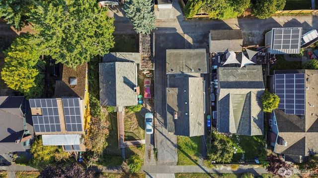 120 N 80th Street, Seattle, WA 98103