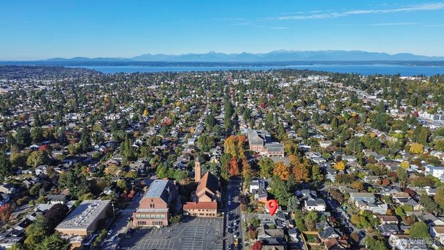 120 N 80th Street, Seattle, WA 98103