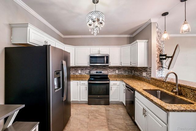 43046 Strand Drive, Sterling Heights, MI 48313