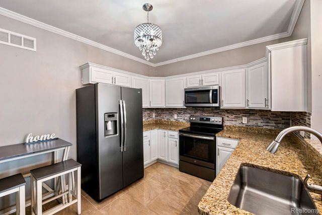 43046 Strand Drive, Sterling Heights, MI 48313