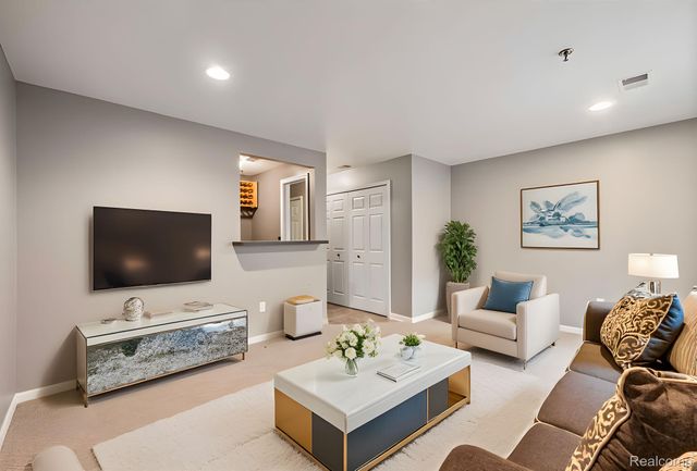 43046 Strand Drive, Sterling Heights, MI 48313