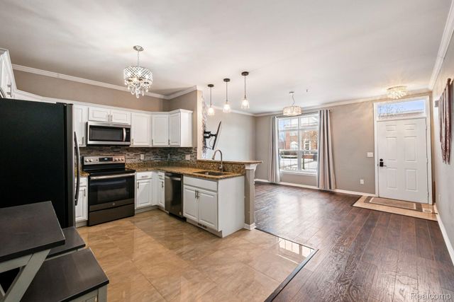 43046 Strand Drive, Sterling Heights, MI 48313