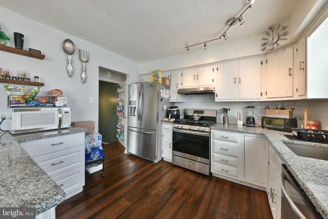 1653 FITZWATERTOWN RD, Willow Grove, PA 19090