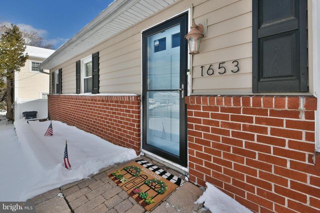 1653 FITZWATERTOWN RD, Willow Grove, PA 19090