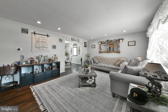 1653 FITZWATERTOWN RD, Willow Grove, PA 19090