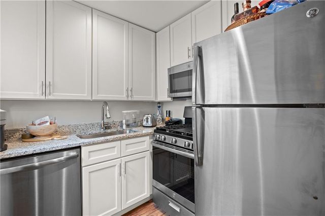 880 Saint Charles Avenue NE 9, Atlanta, GA 30306