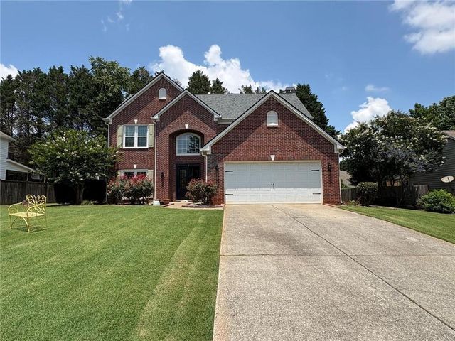 2835 Crestmont Court, Cumming, GA 30041