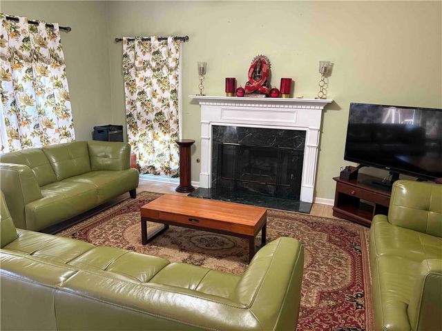 2835 Crestmont Court, Cumming, GA 30041