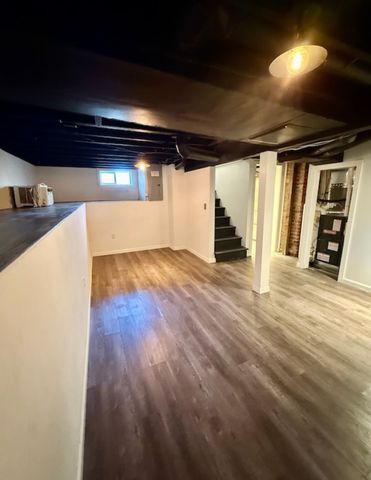 2613 W Cleveland Ave, Spokane, WA 99205
