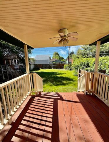 2613 W Cleveland Ave, Spokane, WA 99205