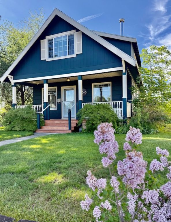 2613 W Cleveland Ave, Spokane, WA 99205