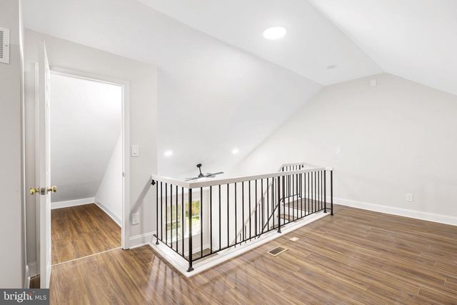 8703 DELCRIS DR, Montgomery Village, MD 20886