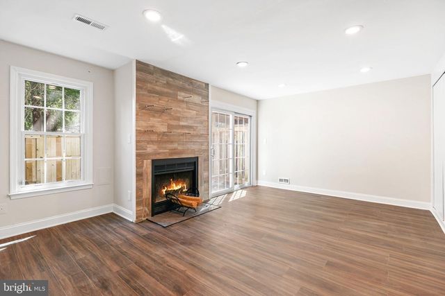 8703 DELCRIS DR, Montgomery Village, MD 20886