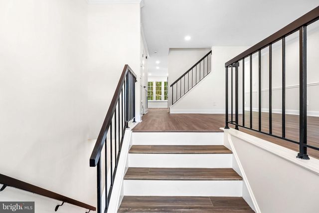 8703 DELCRIS DR, Montgomery Village, MD 20886