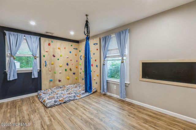 1624 10th Avenue, Toms River, NJ 08757