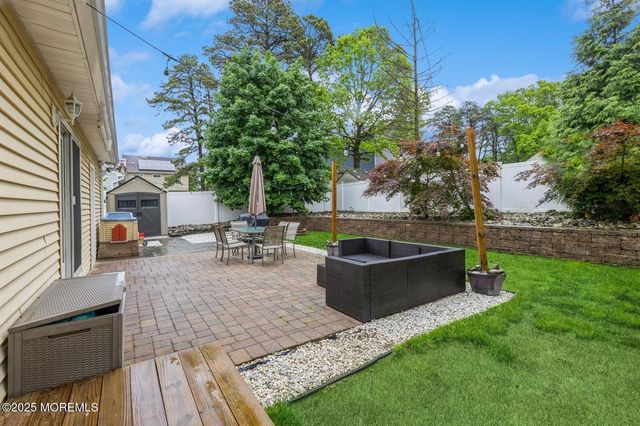 1624 10th Avenue, Toms River, NJ 08757